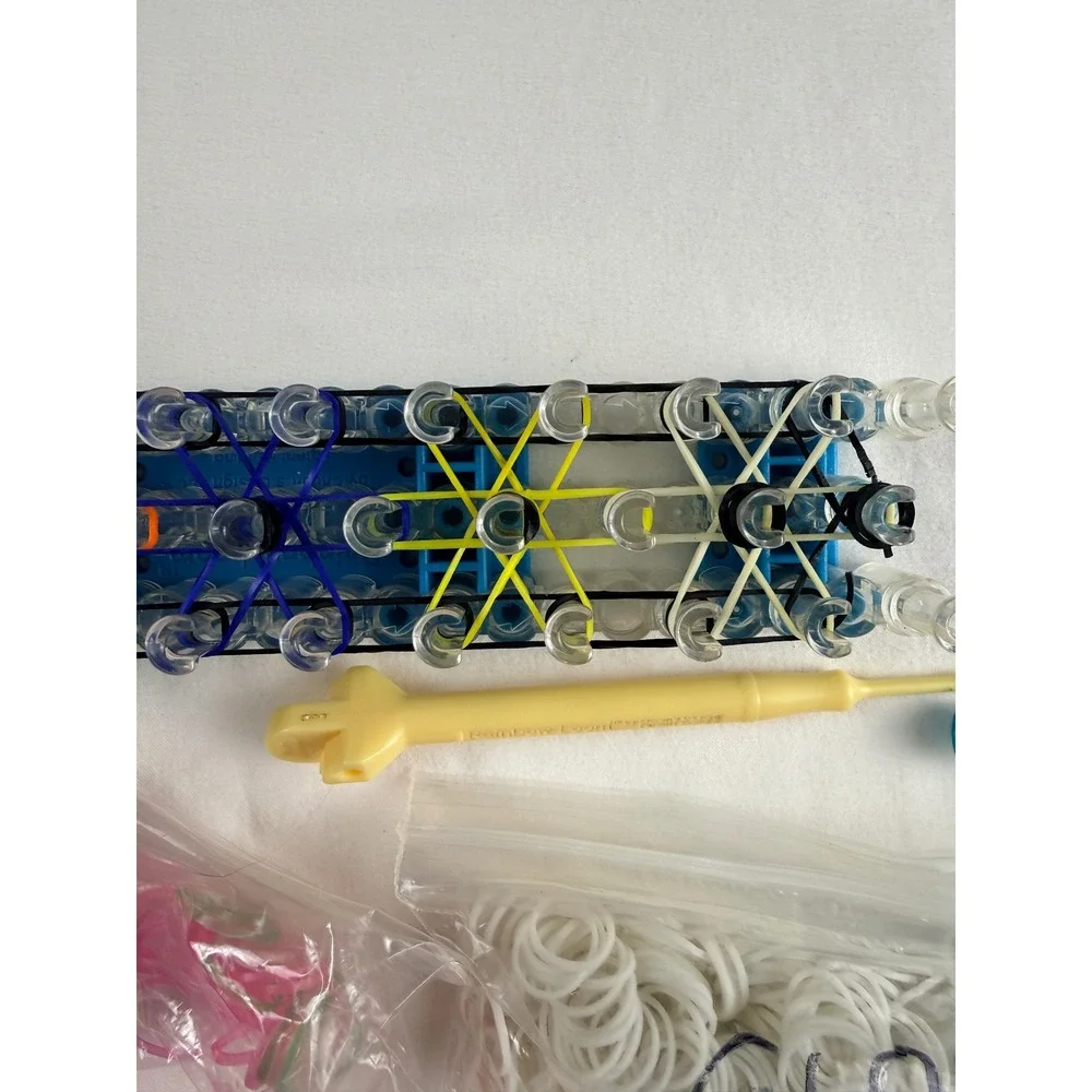 Rainbow Loom Mega Flex Rubber Band Craft Set Plano Case & 3500 SpeedBag Bag